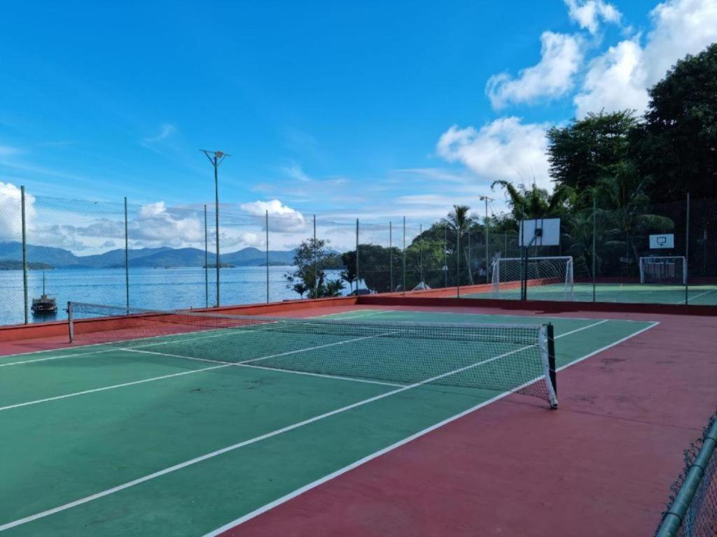 Angra 306 *